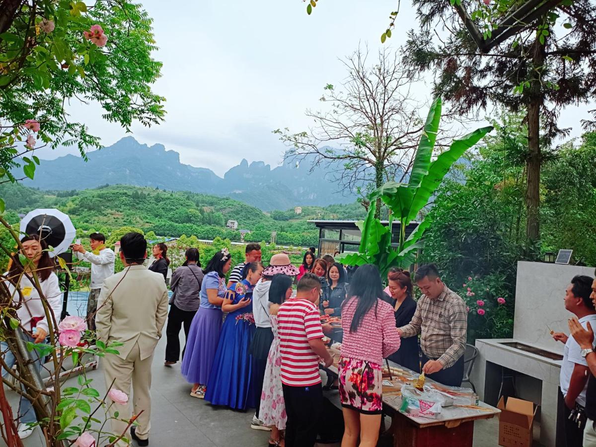Tujia Folk Houses Zhangjiajie Esterno foto